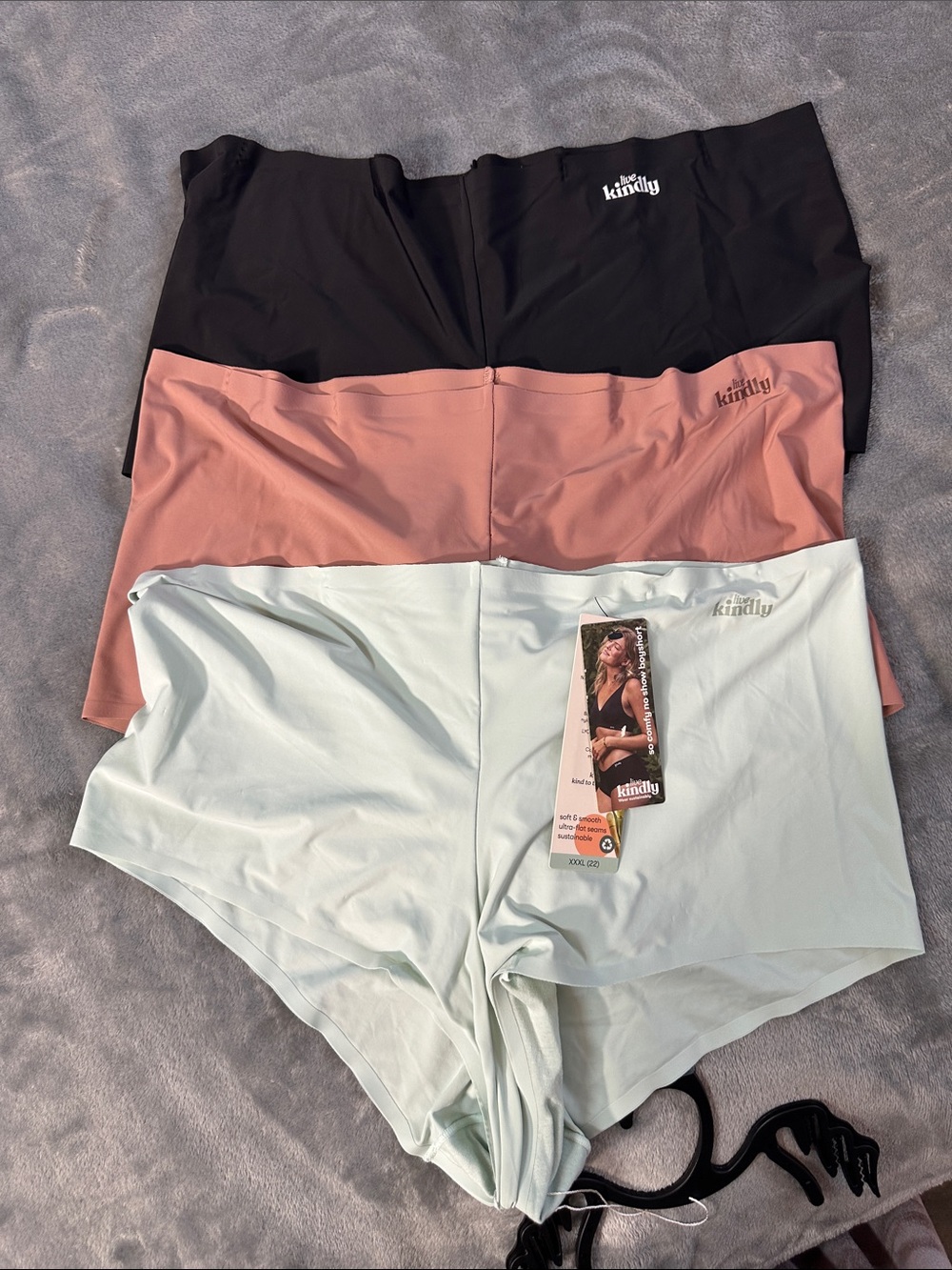 NWT Kindly Yours No Show Boy Shorts Sz XXXL 22 Mint Beige Black